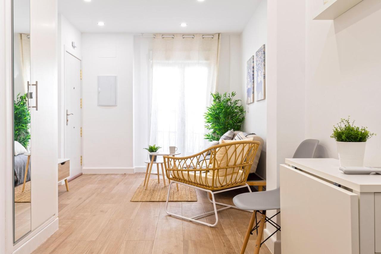 Malgi Apartment - Malaga City Centre Eksteriør bilde